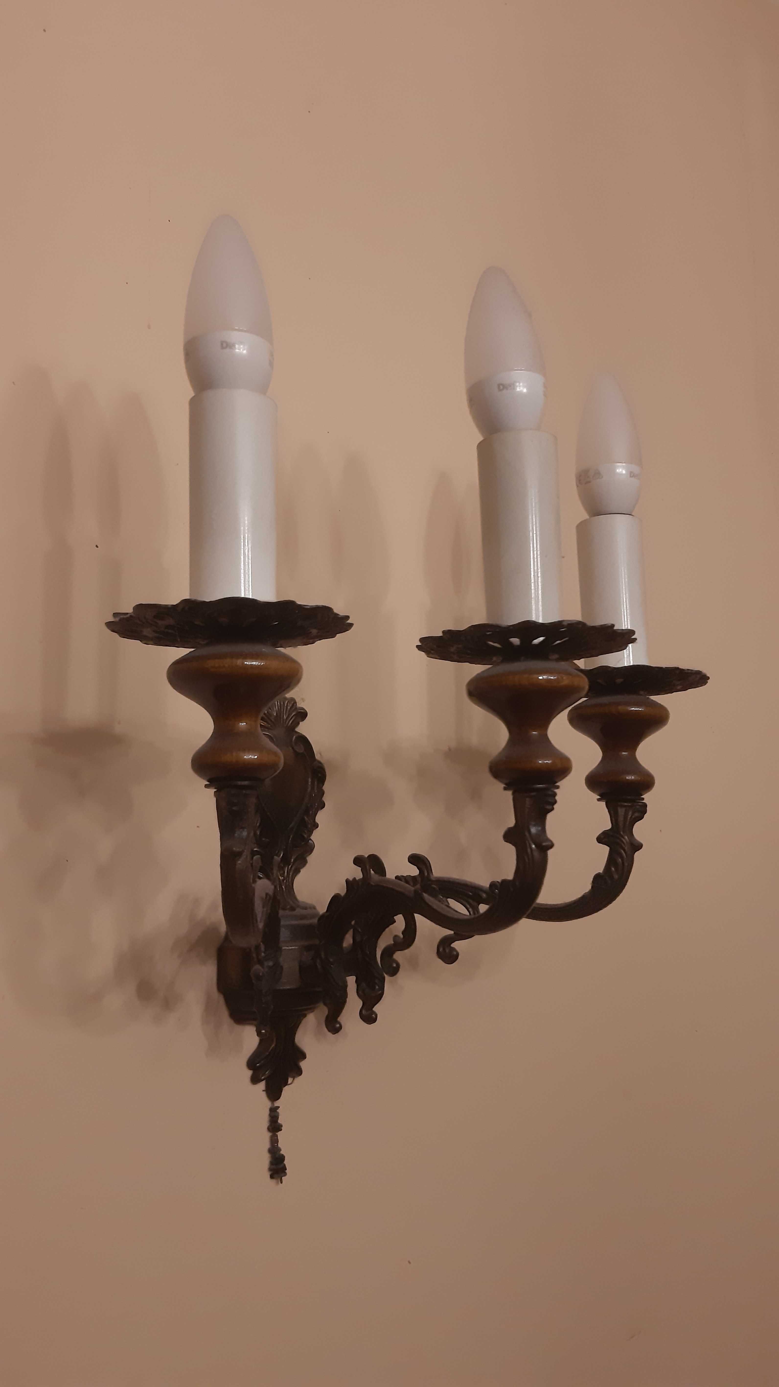 Zestaw lamp w stylu antycznym
