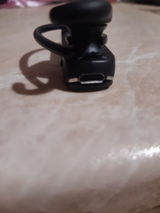 Bluetooth- гарнітура  Sennheiser FLX 70 , Jabra Talk