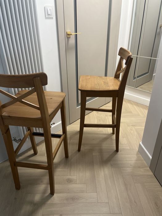 Dwa hokery stan świetny, Ikea.