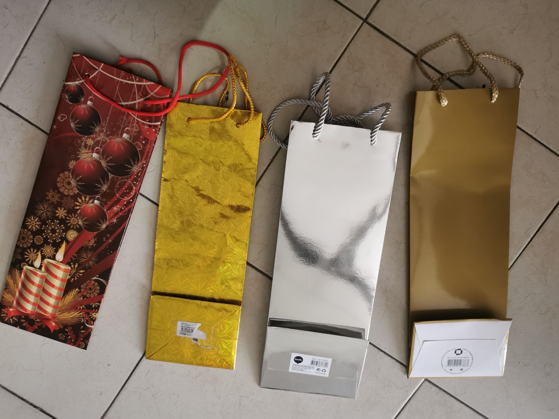 Sacas em papel para garrafas