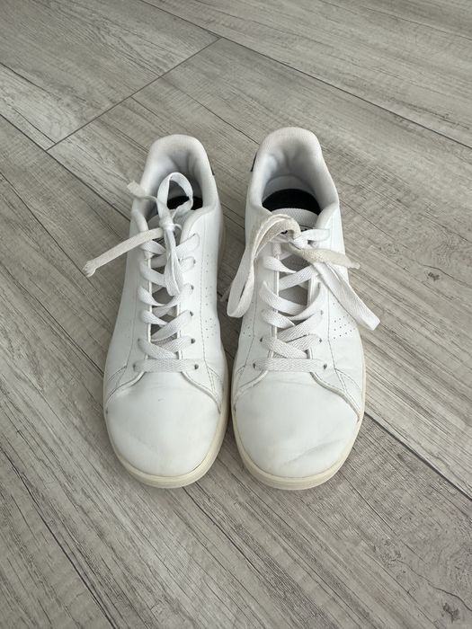 Кросівки adidas 37