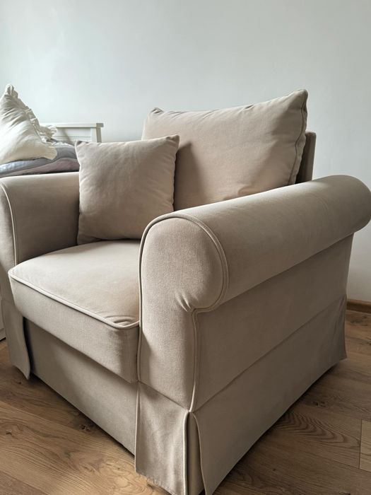 Fotel Zoya w stylu angielskim, stan bardzo dobry