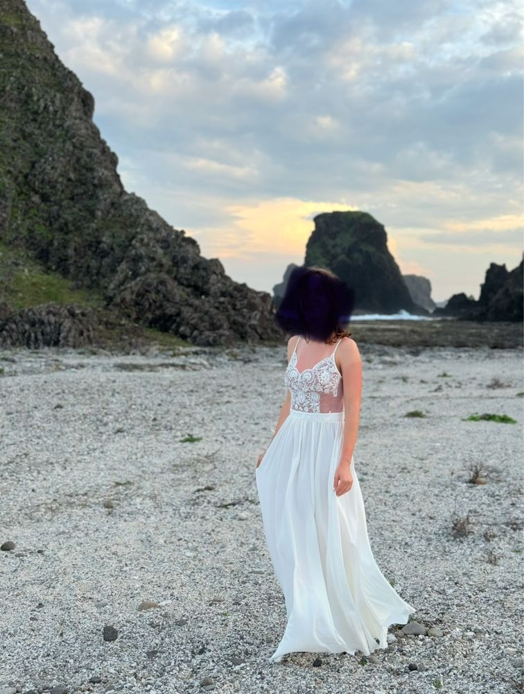 Suknia ślubna Kulunove, model Caroline skracana dla niskich osob