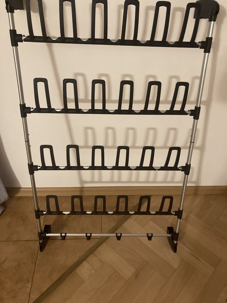Wieszak na buty i torebki