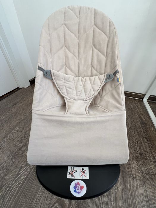 Ергономічний шезлонг - гойдалка BABY Balance Soft від SBT бежевий