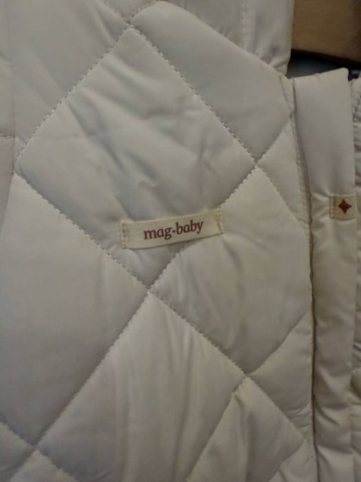 Продам зимовий комбінезон з рукавичками Magbaby. 3/6 міс.