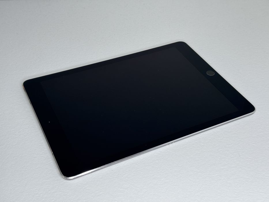 iPad Pro 9.7 (A1674) - 32GB - Cellular (LTE) - faktura VAT 23%