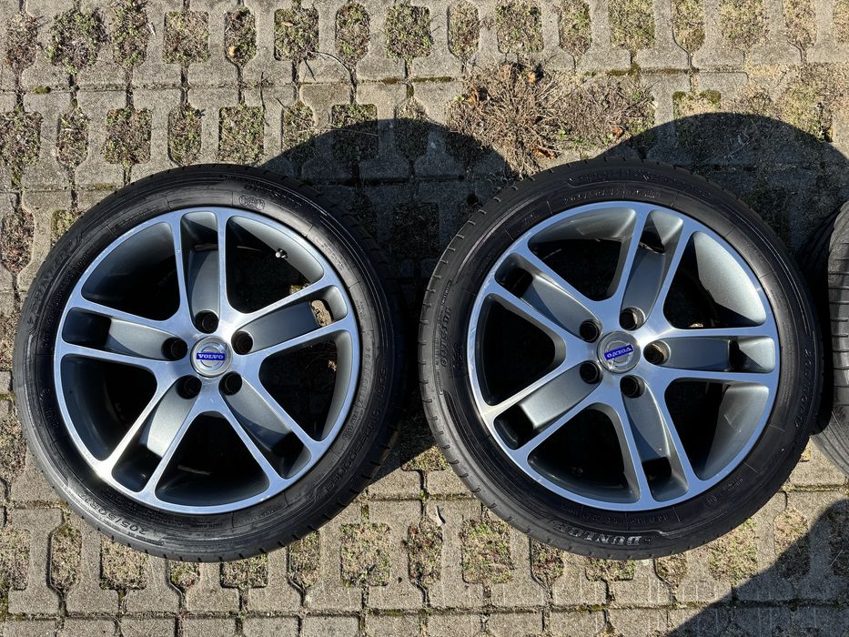 Felgi Volvo 17 7J et52.5, 5x108. opony Dunlop 205/50/17 4szt.