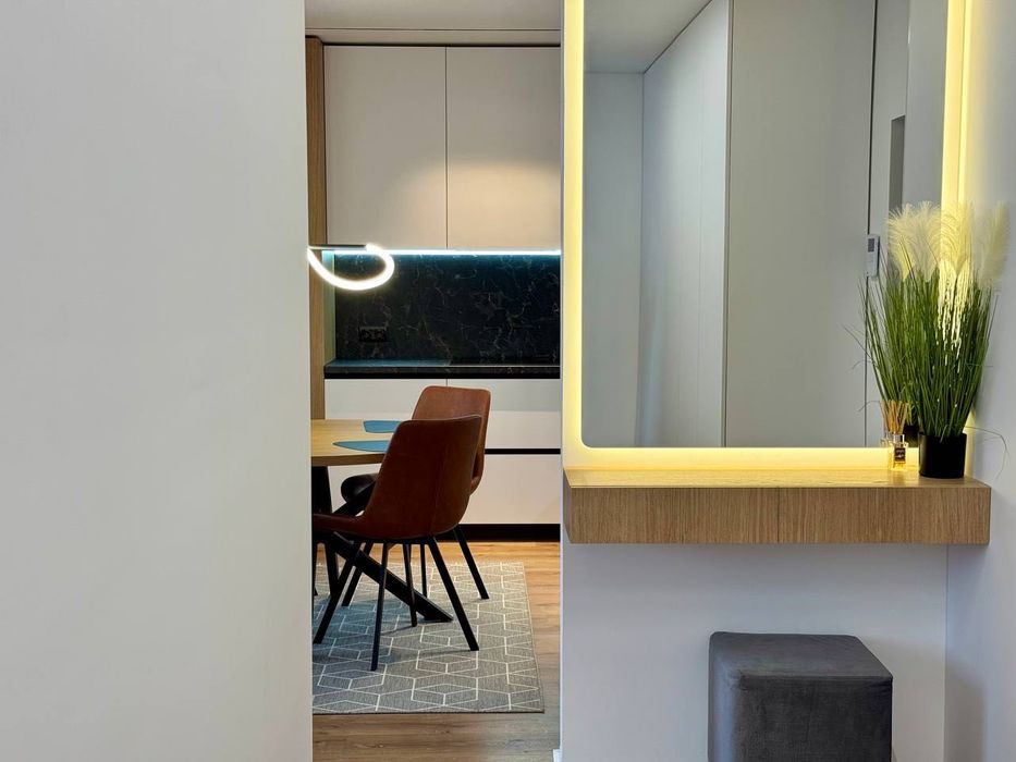 Стильна 2к квартира з якісним ремонтом у найбажанішому районі міста