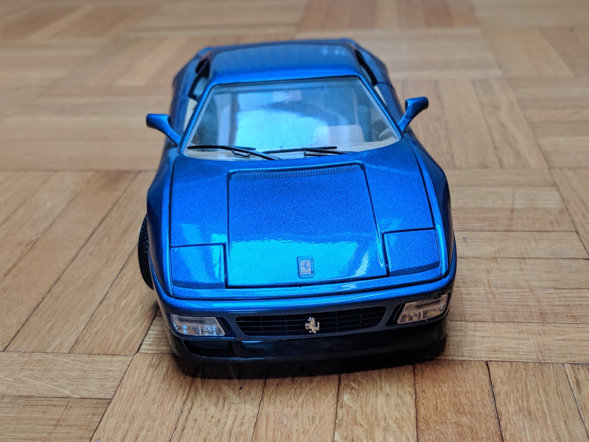 Bburago 1/18 Ferrari 348, 1:18