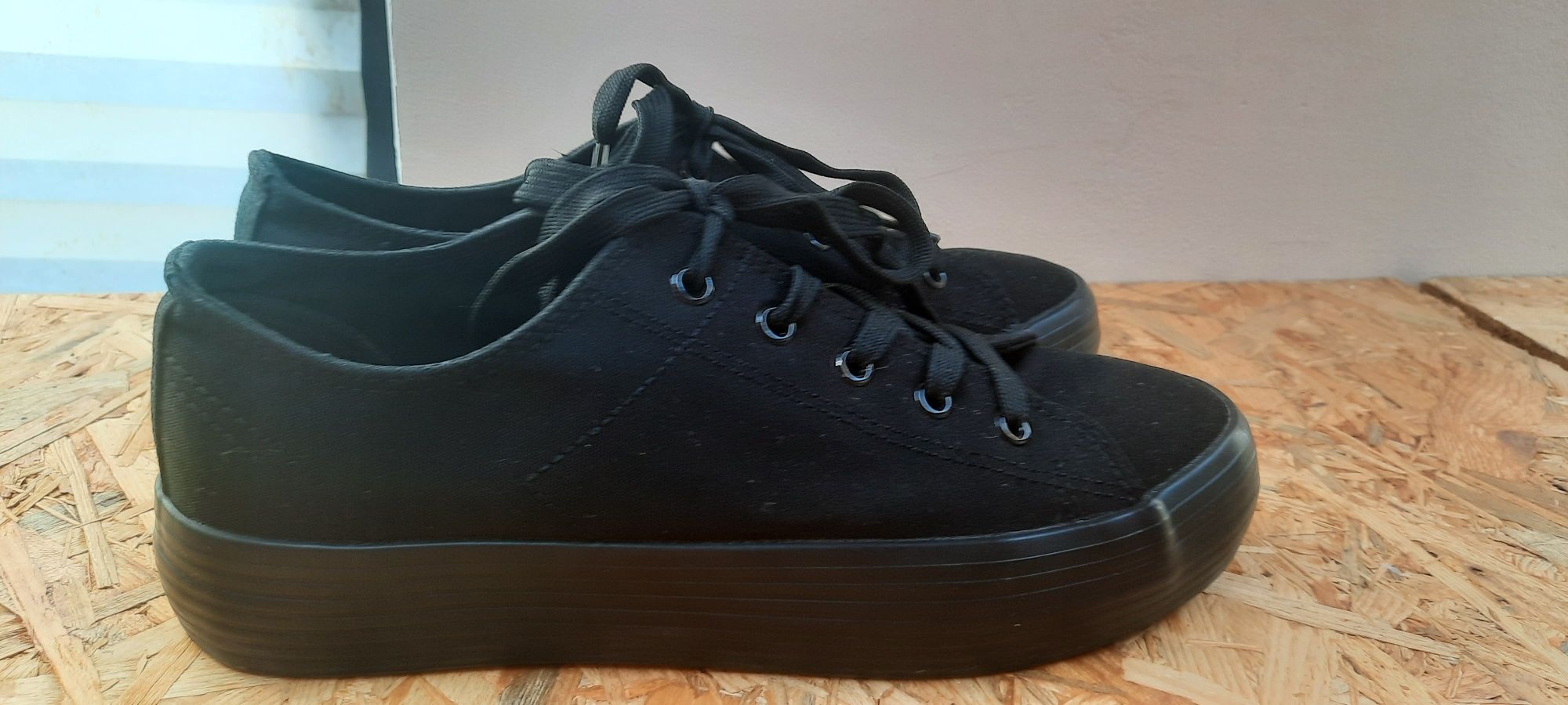 Trampki na grubej podeszwie Vice 41