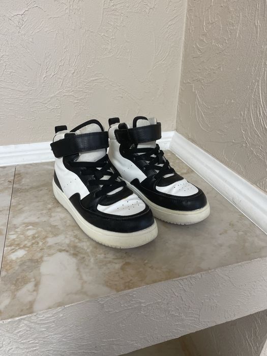 Хайтопи hm 33р високі кросівки.