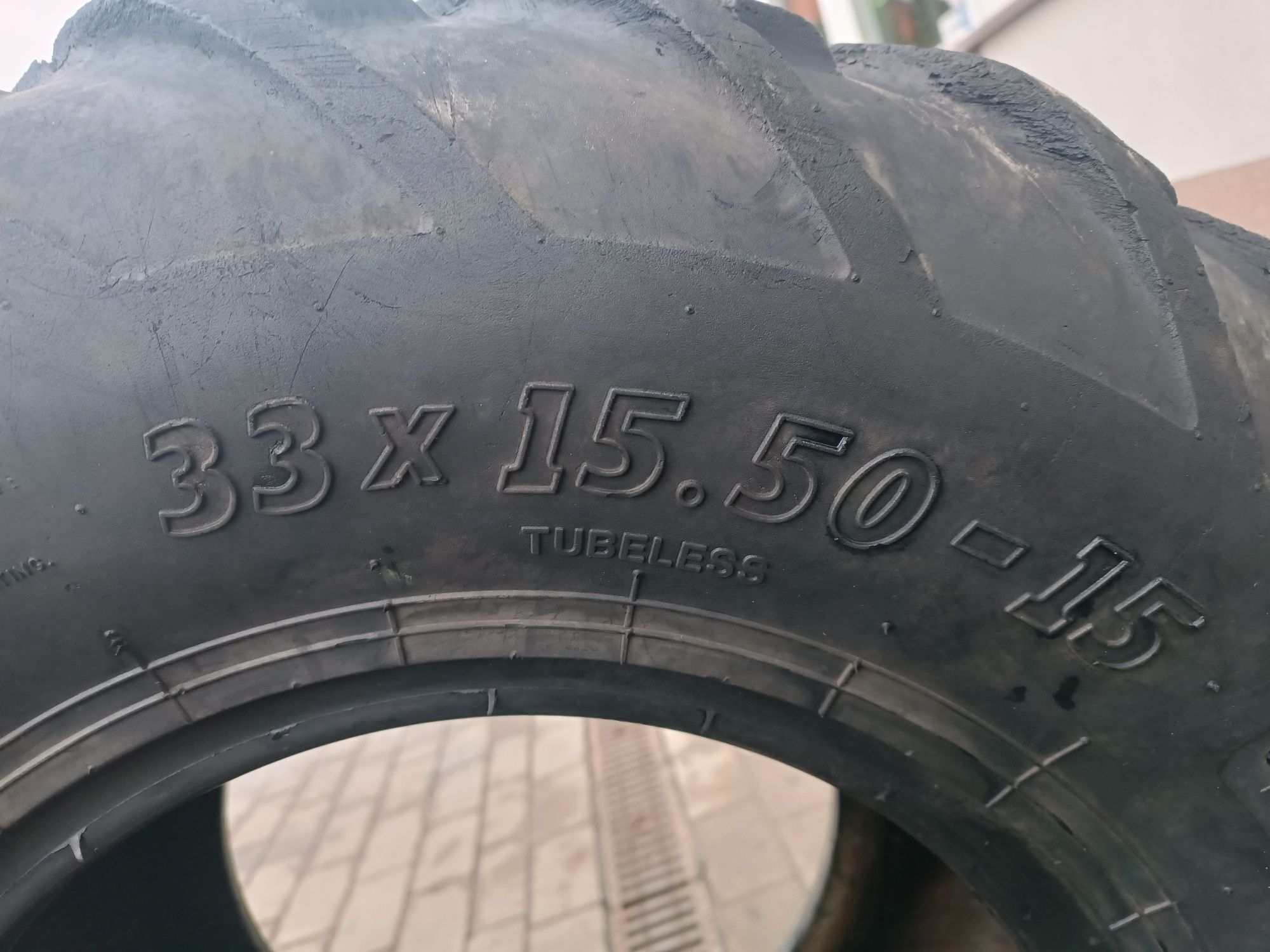 33x15.50-15 Bkt Trac Master