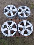 4x Alufelgi Niemieckie Dezent 5x112 18 " Skoda Volkswagen Audi
