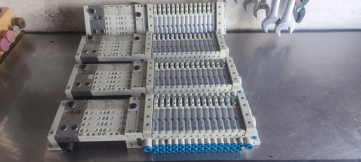4× Wyspa elektrozaworów Festo CPX-GE-EV-S/EV MPAL-VI