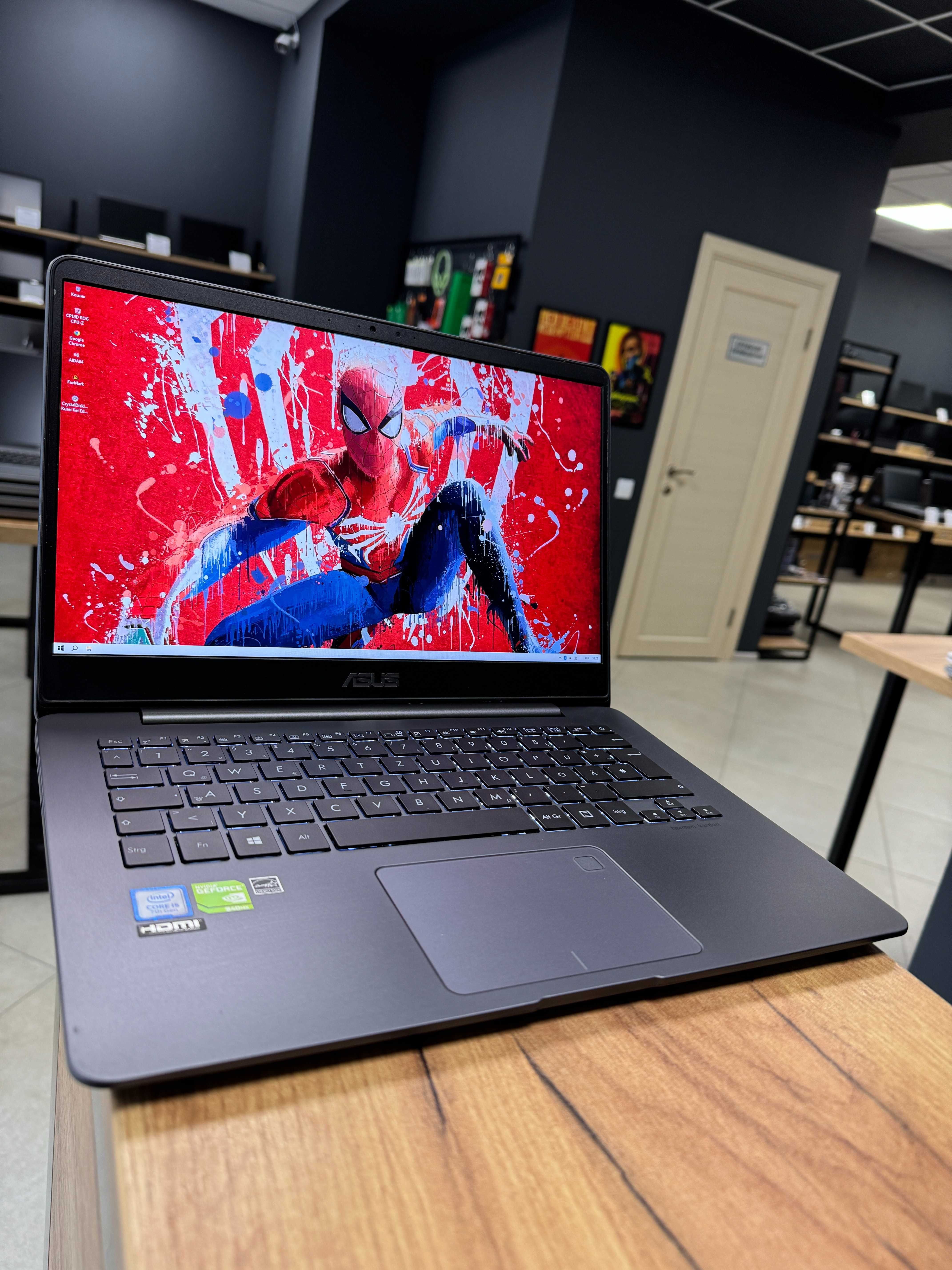 Ігровий ASUS ZenBook - i5 7200u/NVIDIA 940MX 2 GB/8 GB/512 SSD/IPS