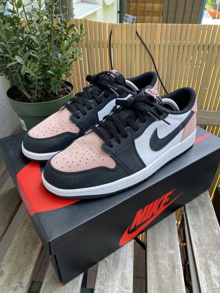 Air Jordan 1 OG bleached coral 44