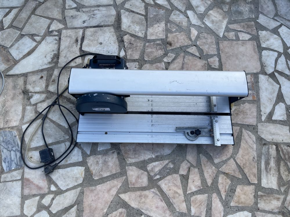 Maquina de Cortar Ladrilhos Einhell TPR-200 em Excelente Estado