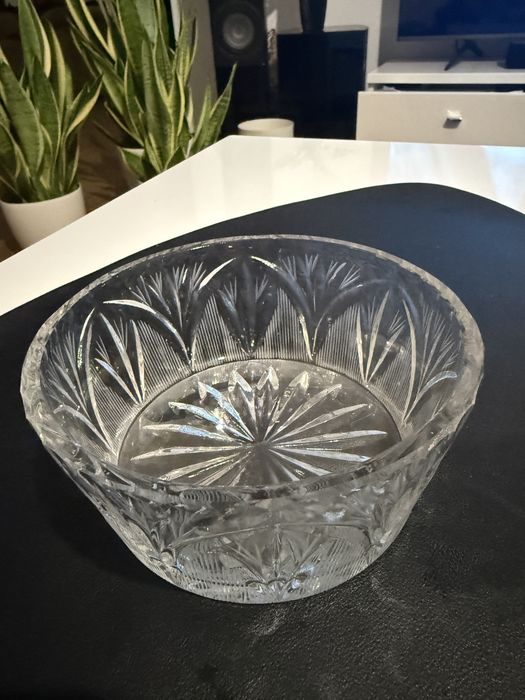 Krysztalowa miseczka z okresu PRL