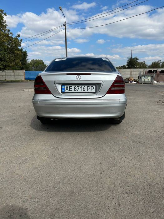 Mercedes C класса W203