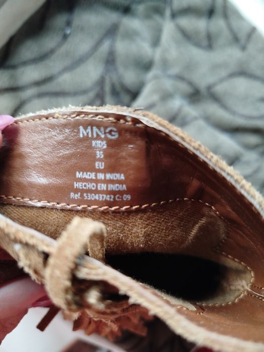 Демісезонні  замшеві ботінки сапожки Mango