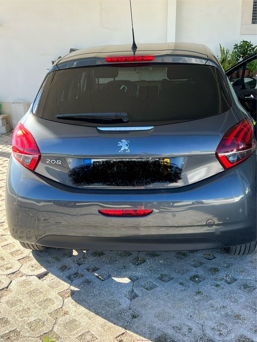 Peugeot 208 bom estado