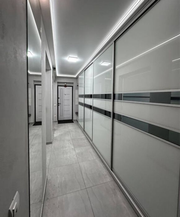 Продається 3-кімнатна квартира район ТЦ Майдан