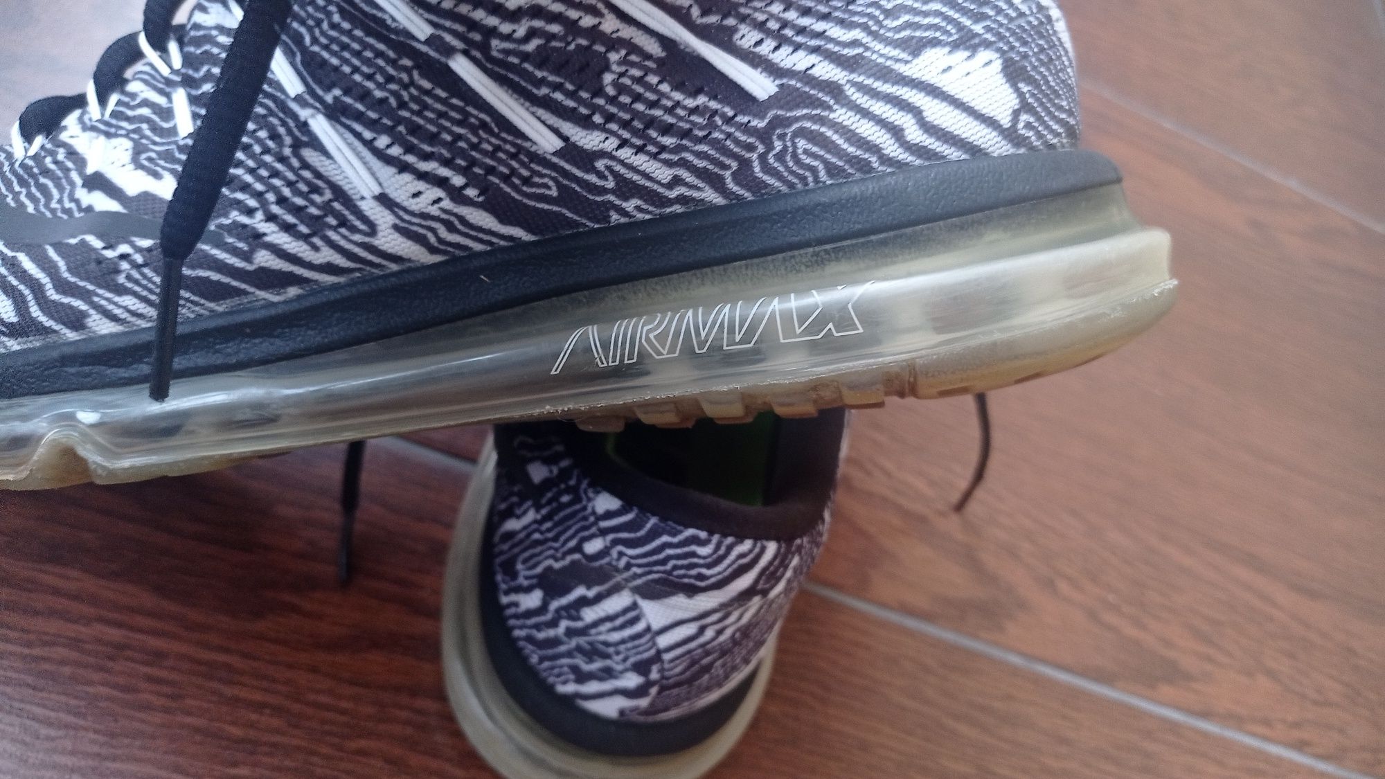 Nike Air Max Print Shoes