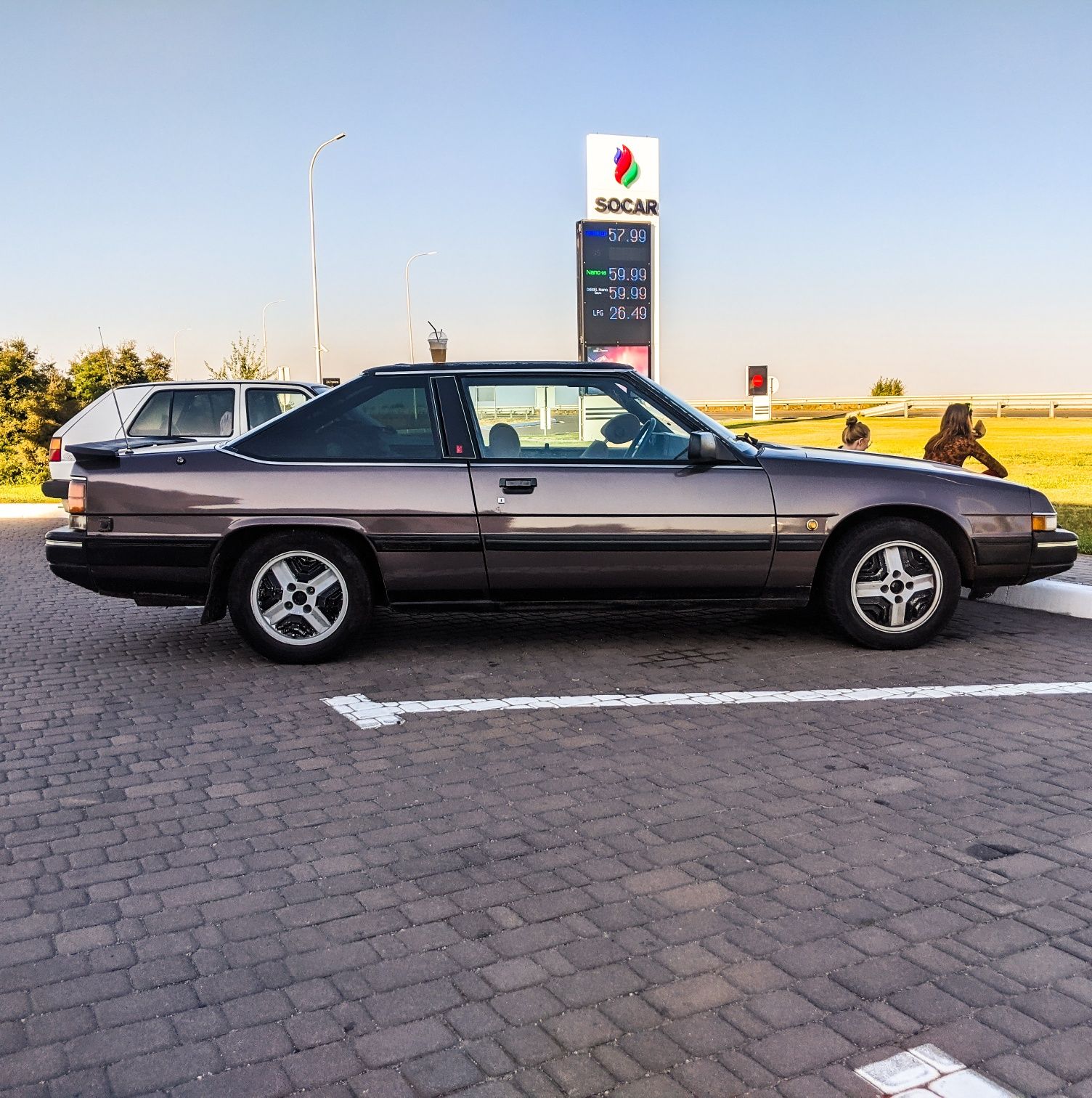 Mazda 929 hb II cosmo coupe