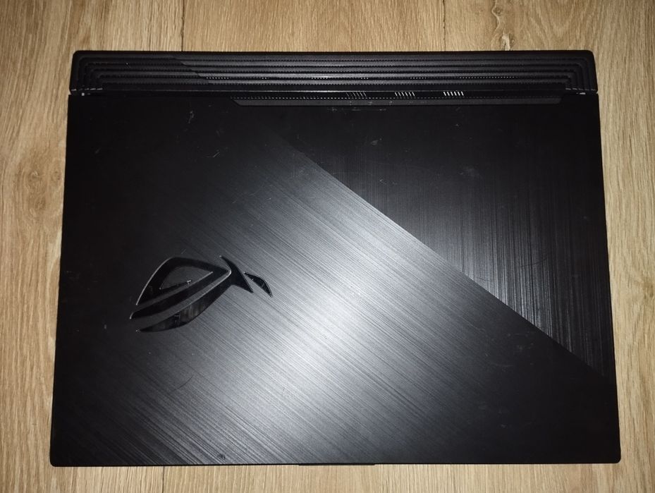 Laptop gamingowy Asus ROG Strix G15 USZKODZONY