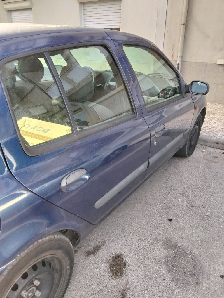 Renault Clio 2002