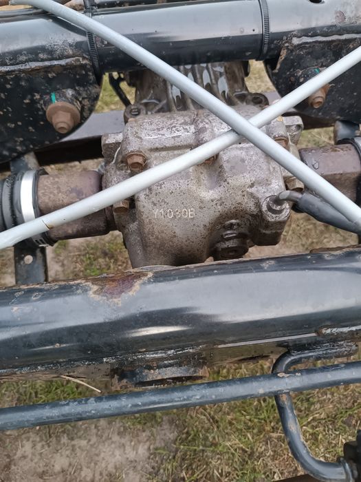 Задній міст редуктор балка ступиці Renault Duster 1