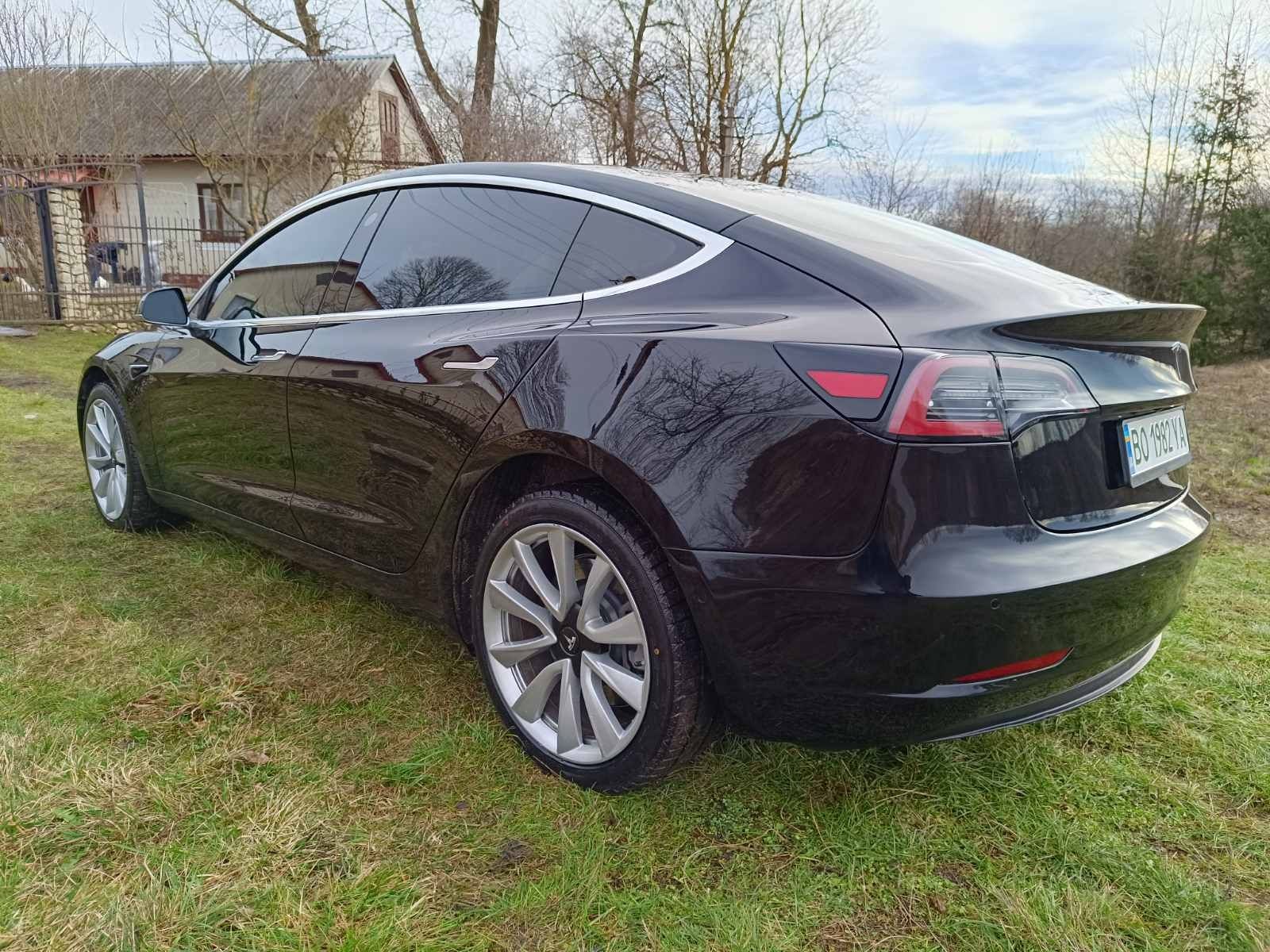 Tesla model 3 Standart Plus 54kw