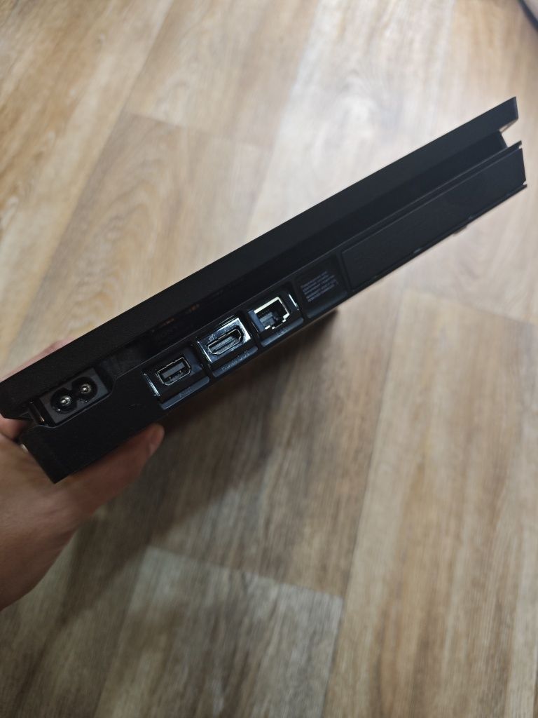Приставка PS 4 slim