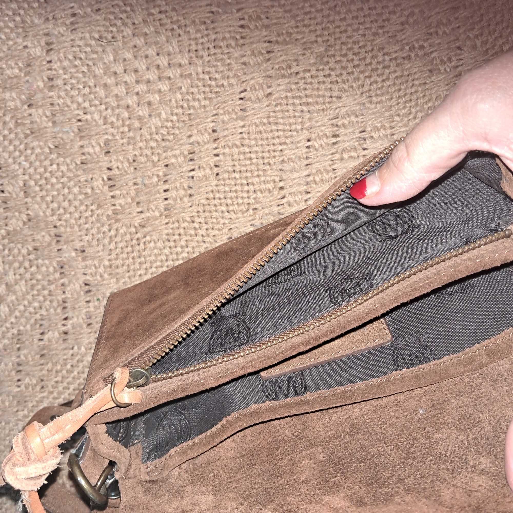 Жіноча сумочка фірми MASSIMO DUTTI SUEDE