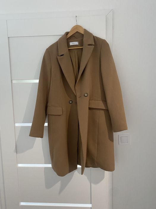 Dlugi plaszcz Reserved NOWY r40