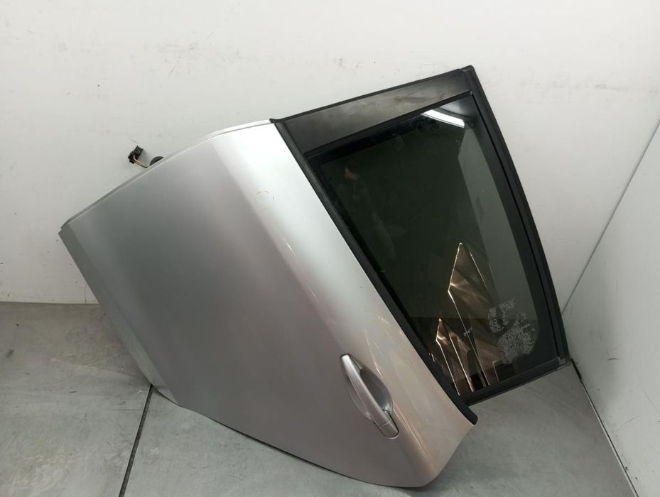 Porta trás esquerda PEUGEOT 208