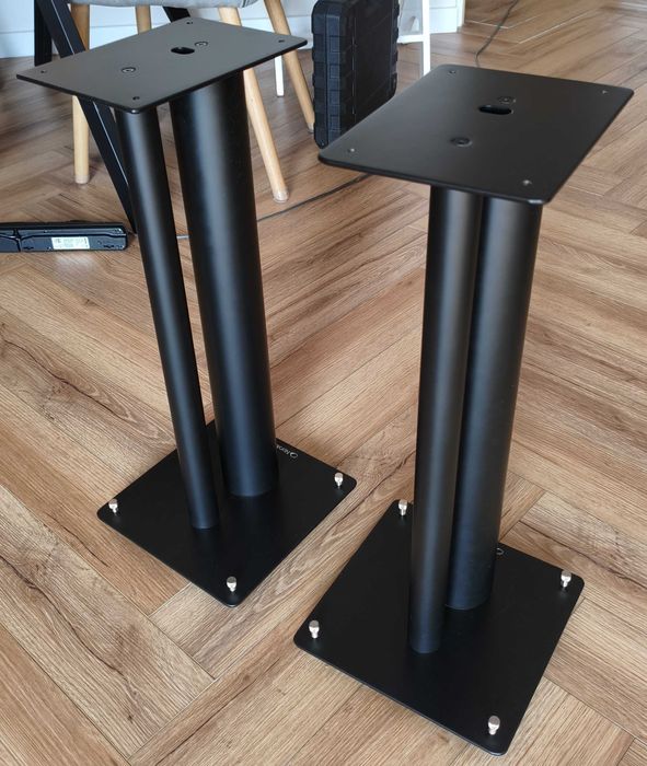 Standy pod kolumny głośnikowe Norstone Stylum 2 Stand Czarny kolor