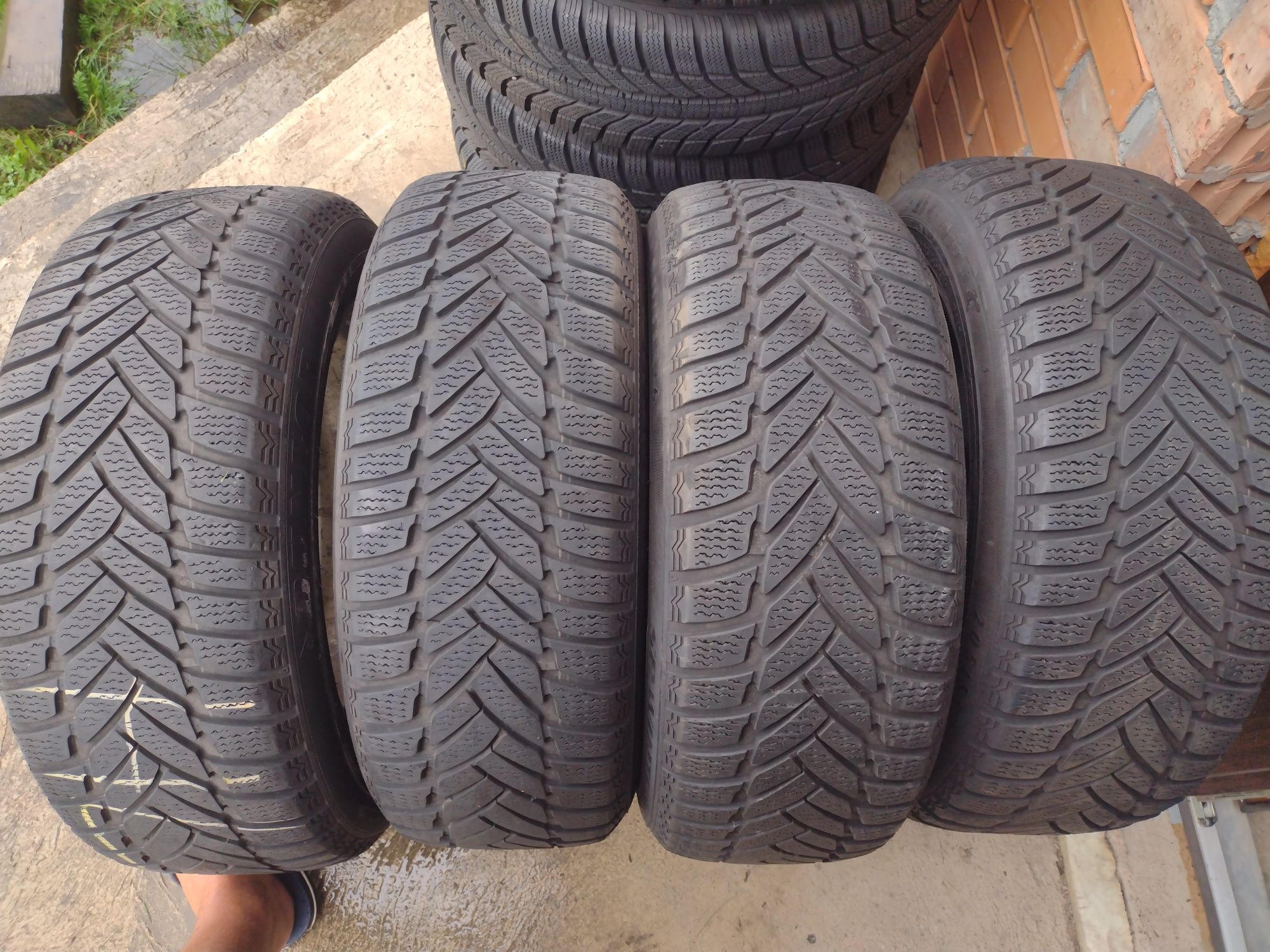 Шини 205 55 r16 Dunlop Runnflat