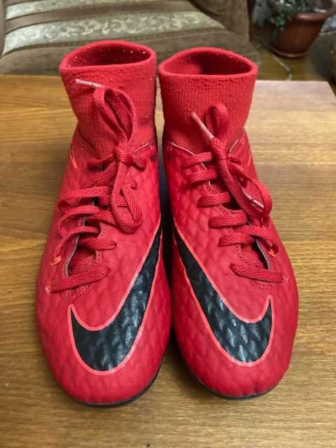 Бутсы Nike Hypervenom 33.5