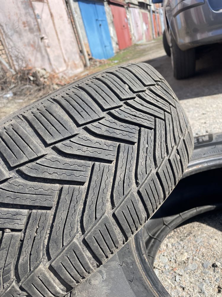 Продам 15 зимню гуму