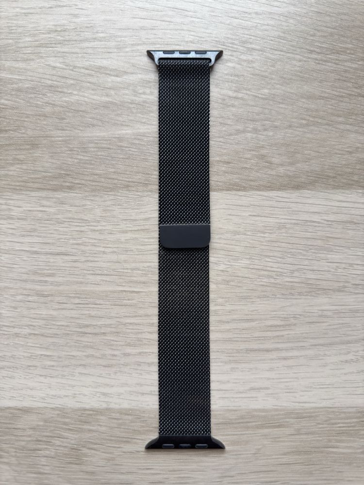 Apple Milanese Loop Preta 44MM