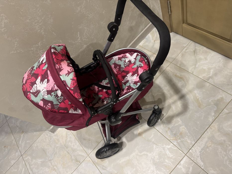 Дитяча коляска для ляльок та пупсів, майже нова