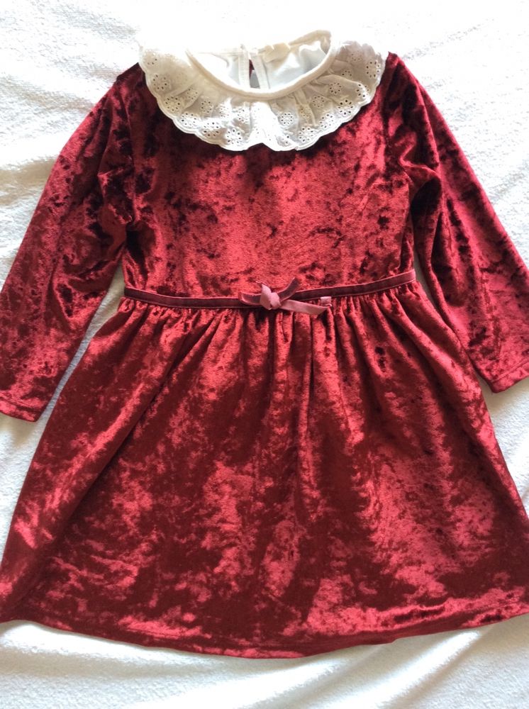 Vestido em veludo Natal e tule e camisola algodão t4/6 e t5/7 anos