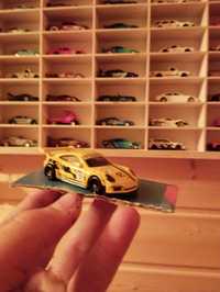 Sprzedam hotwheelsa porche 911 gt3 rs z gran turismo