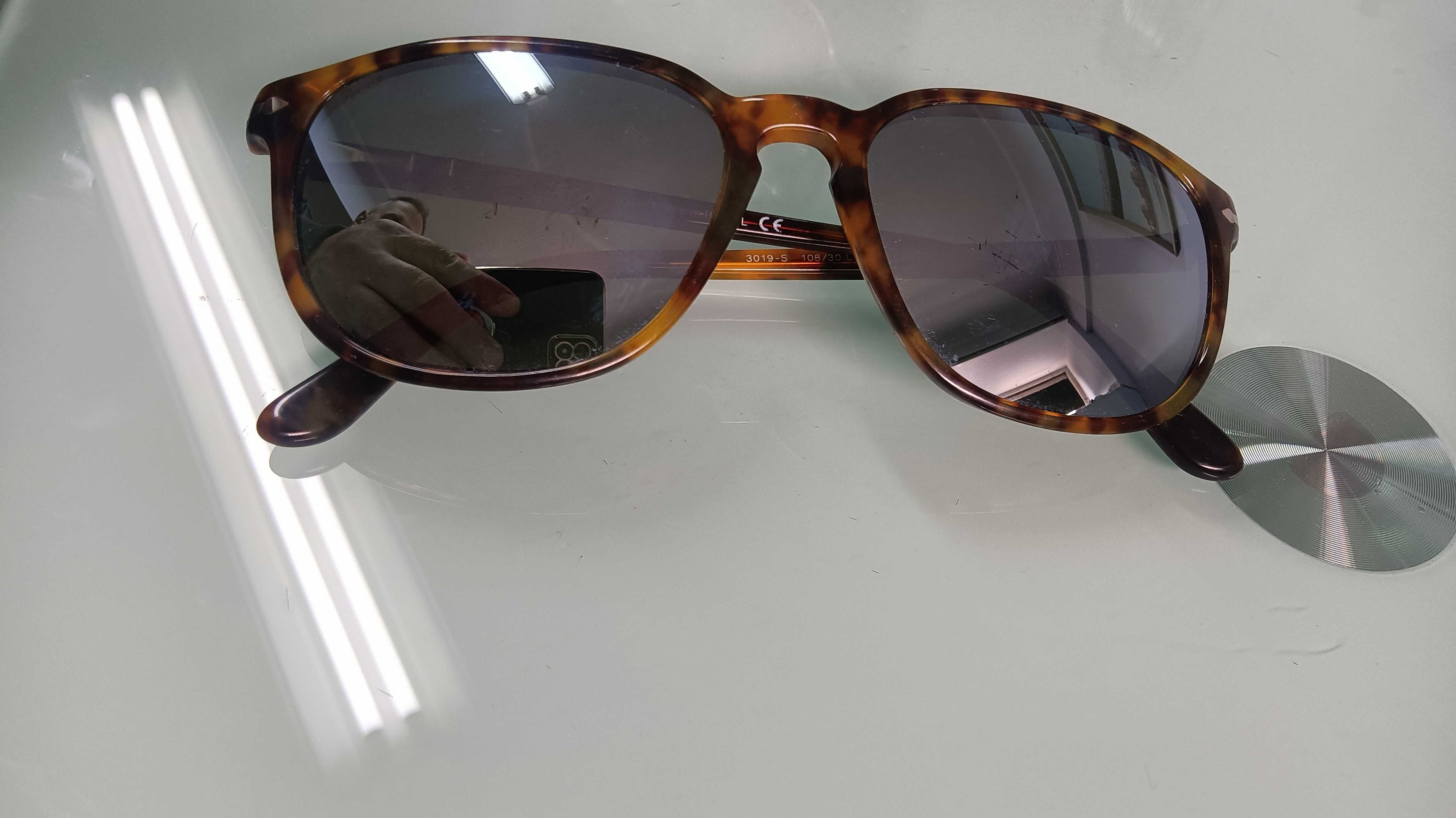 Óculos de sol Persol espelhado