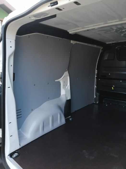 Zabudowa paki samochodu dostawczego Citroen Jumpy XL