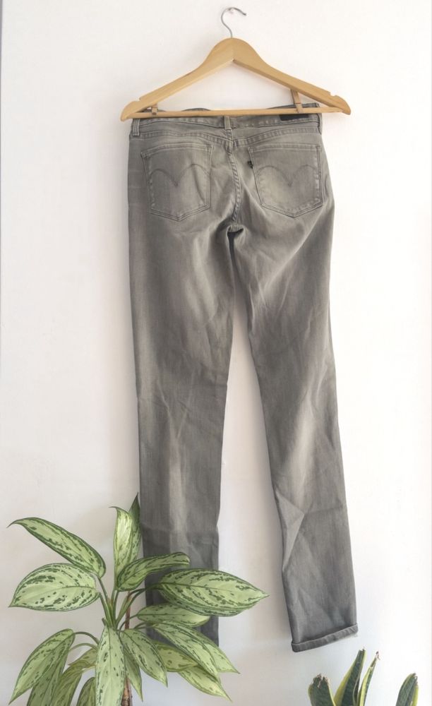 Calças Levi’s Demi Curve  36- Novas