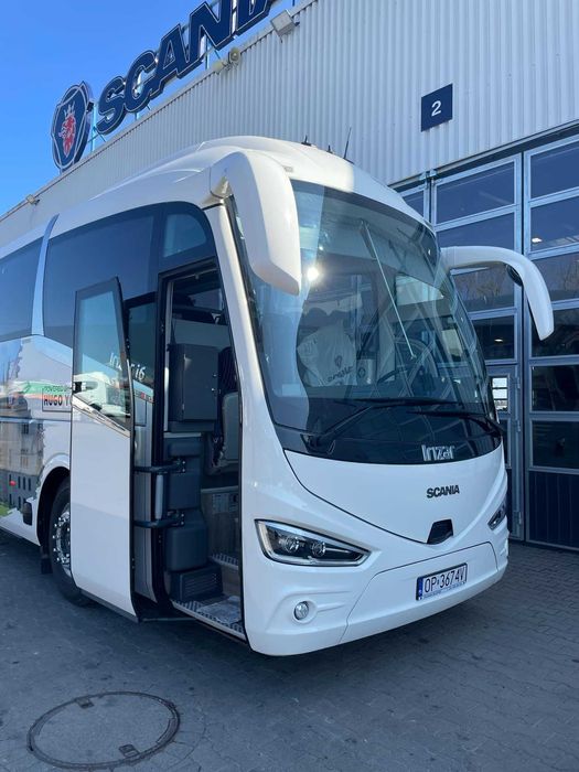 Nowoczesny autokar na wynajem - 2025 r, 59 miejsc, opolskie i okolice