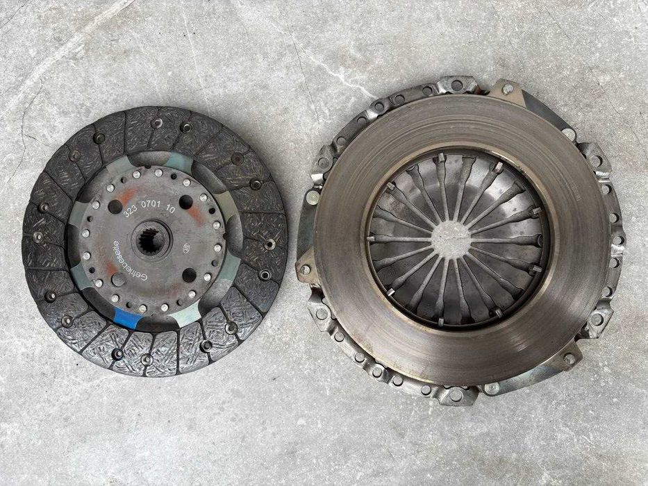 Комплект зчеплення Демпфер Citroen Berlingo C4 C5 DS4 DS5 1.6 HDI